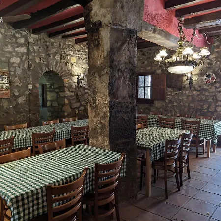 Mas Salvanera Nyaraló